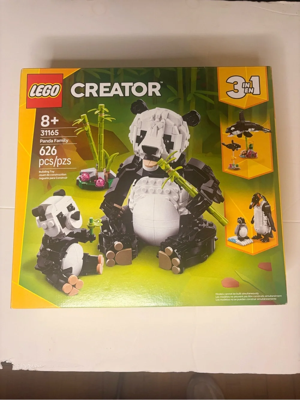 LEGO Creator Panda Family Set - Black, White, Green, Brown - Picture 1 of 2